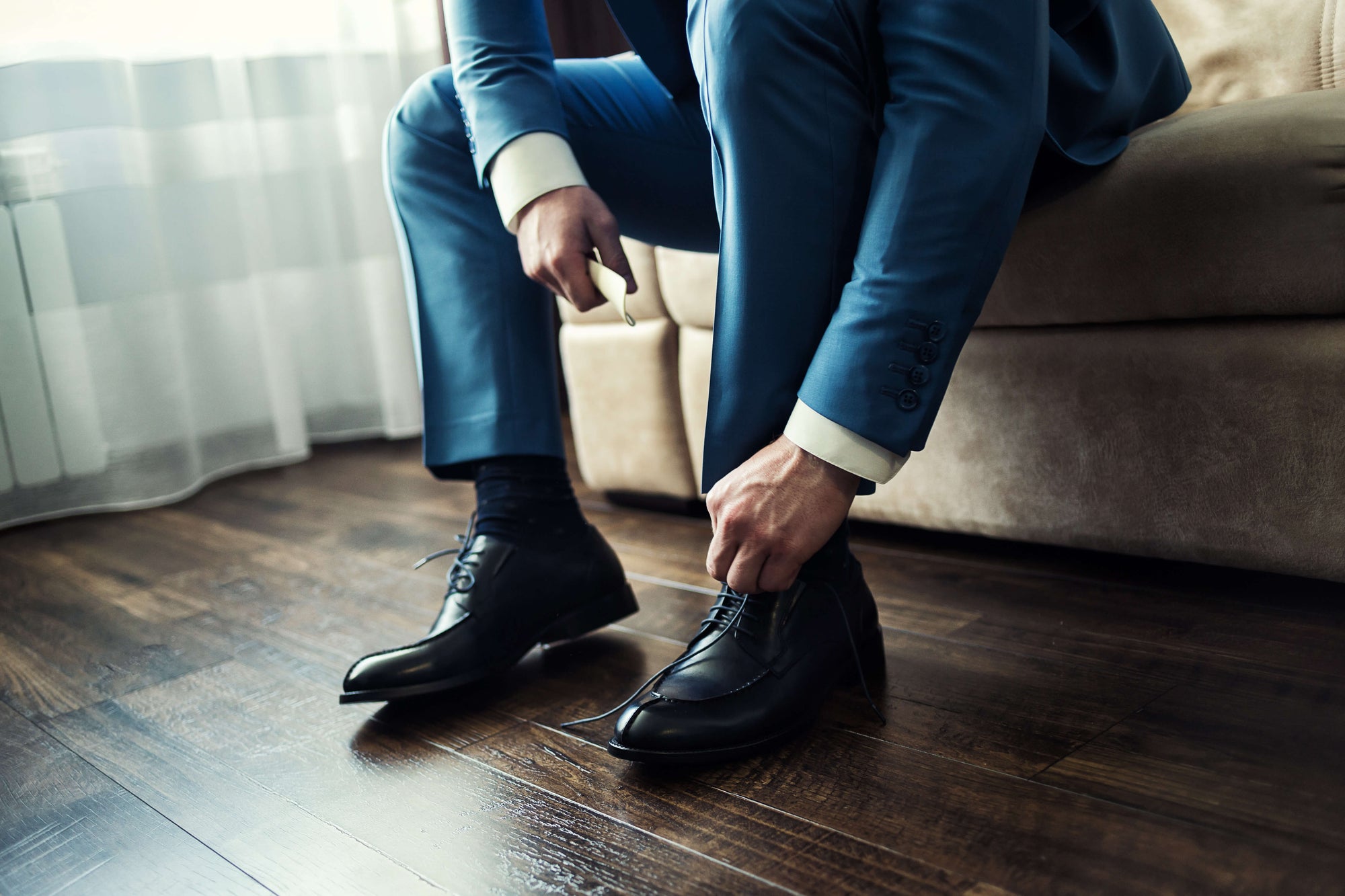 blue dress socks with brown shoes What Color Socks Go with Navy Suits & Blue Dress Pants?